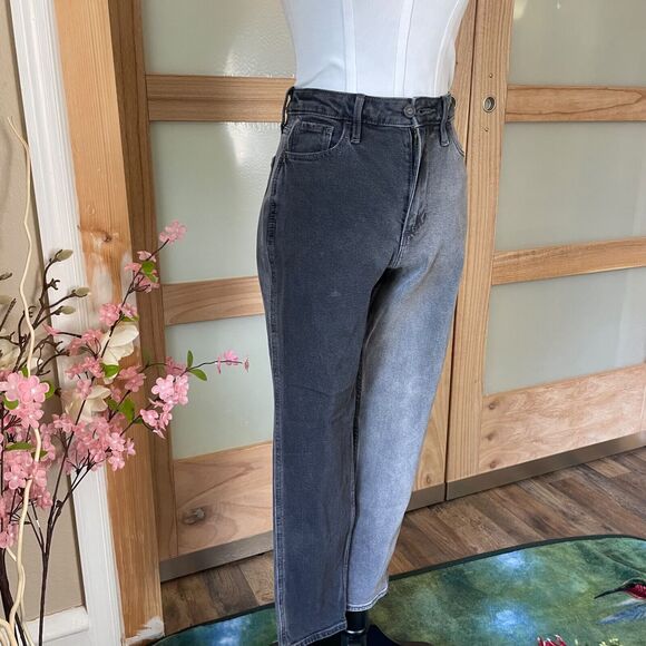 Hollister Women Jeans size 0R Curvy High Rise Stretch Black Mom Smokey - Picture 4 of 10